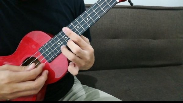 CAN'T HELP FALLING IN LOVE - Ukulele Fingerstyle
