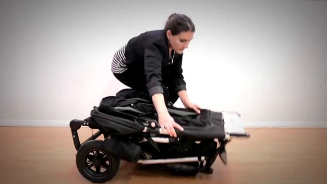 How to fold a Mountain Buggy Duet Lullaboo baby смотреть онлайн