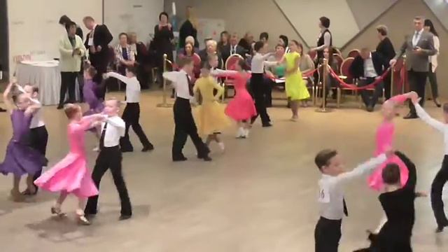 Финал Дети-2 Е класс Ча-ча-ча «Танцевальный Екатеринбург» смотреть онлайн