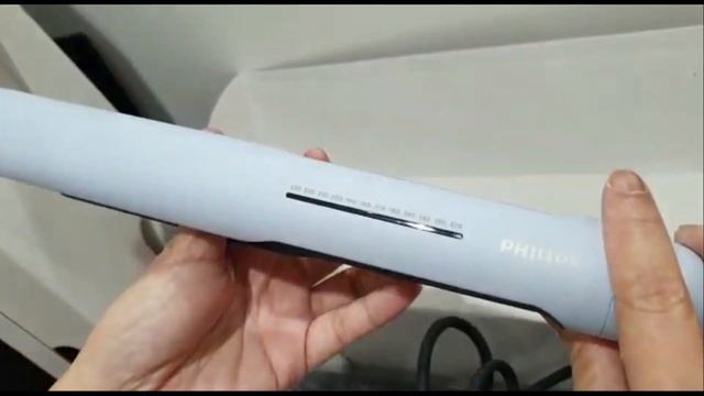 Philips Hair Straightener BHS520/03 W/ Argan Oil Infused And ThermoShield Technology