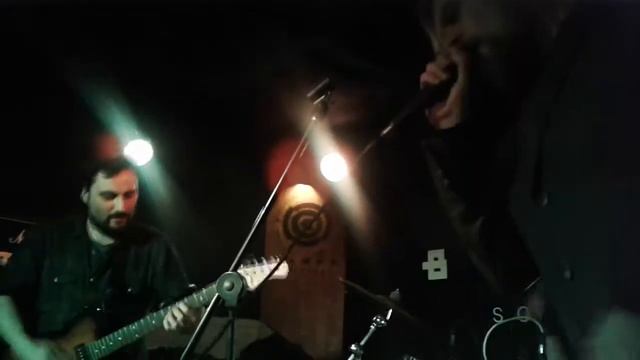 ЖЕРТВОПРИНОШЕНИЯ - червоточина (Live at Banka Soundbar) [no black] смотреть онлайн