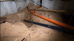 Замена канализационных выпусков в МКД с помощью тросового разрушителя труб MOGERA TR30