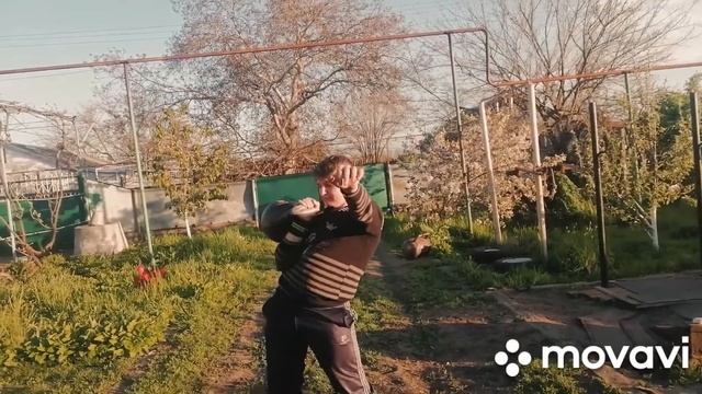Владик-Швунг гири 24 кг 25раз(личный рекорд в 14лет). смотреть онлайн