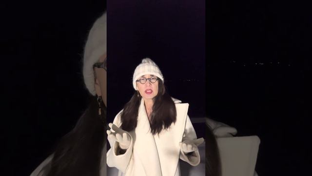 Раньше было как-то нет, а теперь уже можно смотреть онлайн