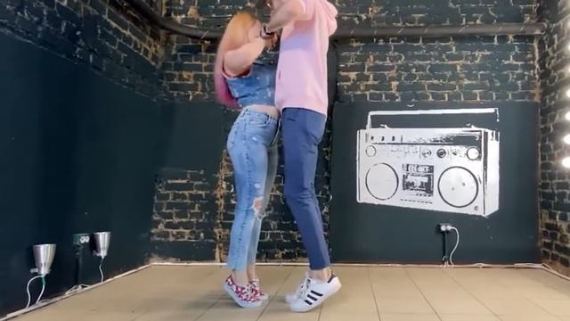 Кизомба музыкальность. Artem Levin & Alexandra Siroto смотреть онлайн
