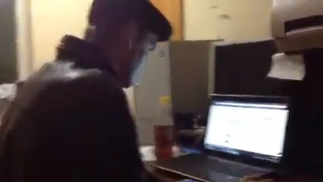 Че Саня за руль что ли сел ????? смотреть онлайн