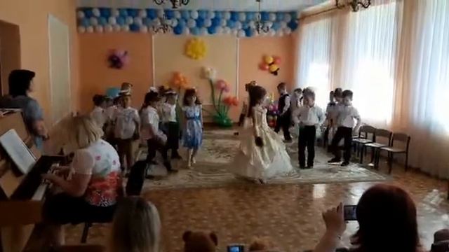 выпускной в садике смотреть онлайн