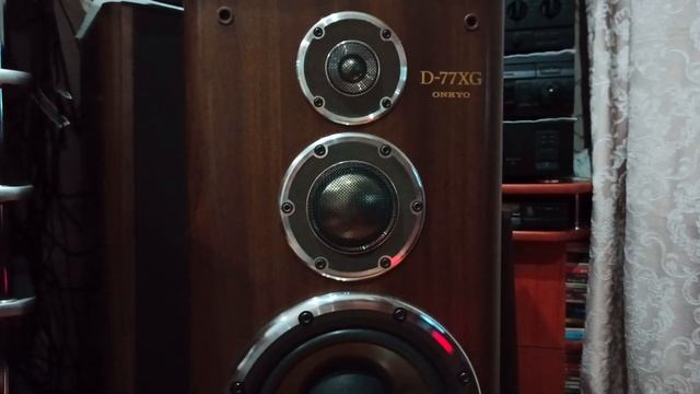 Kenwood KA-1100D against Kenwood KA-7090R(2) смотреть онлайн