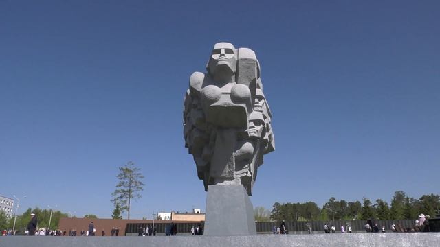 Набережные Челны 2019 май 9 [cNp2OMKpR7U].mp4 смотреть онлайн