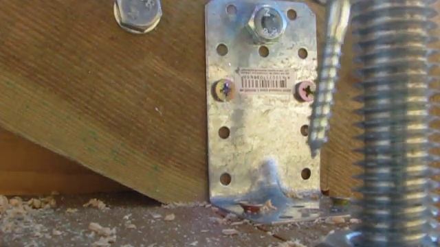 Makita TD0101F закручивает глухарь смотреть онлайн