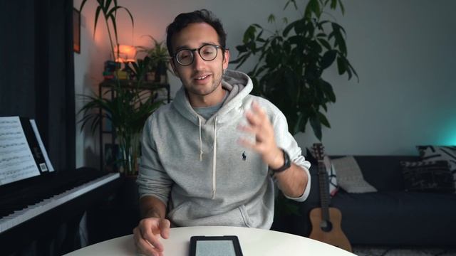 How I Read 100 Books a Year - 8 Tips for Reading More смотреть онлайн
