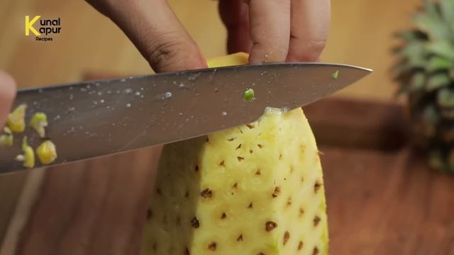 How to cut a Pineapple Without Wasting? | How to Buy Pineapple | Kunal Kapur Kitchen Basics Recipes смотреть онлайн