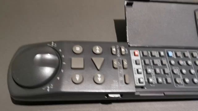 VHS Hitachi VT-M145E смотреть онлайн