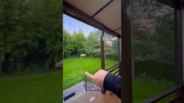 Монтаж вертикальных маркиз на террасу.