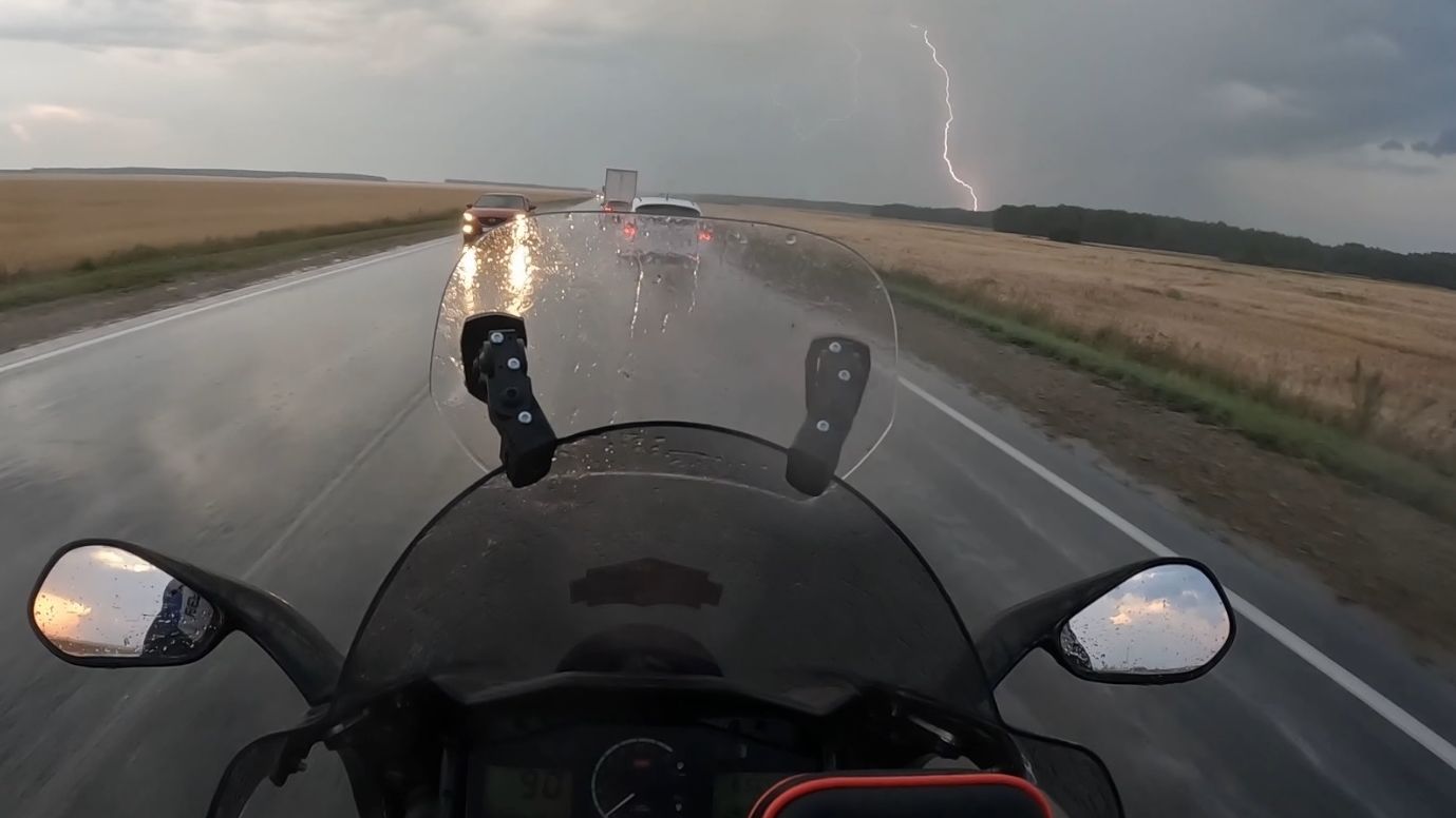 Мототрип не по плану смотреть онлайн