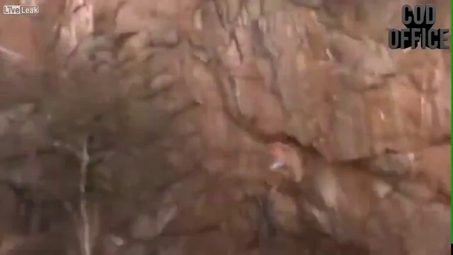 Экстремальный прыжок с большой высоты смотреть онлайн