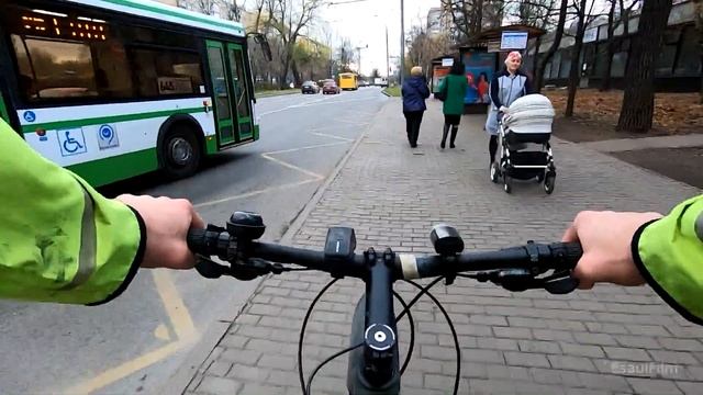 На работу на новом велосипеде смотреть онлайн