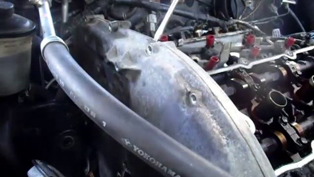 Removing Outer Timing Chain Cover on a 1997 Nissan Maxima GXE смотреть онлайн