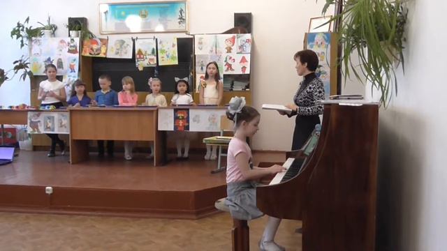 Бабенко Арина 1 класс - ''Три лягушки'' смотреть онлайн