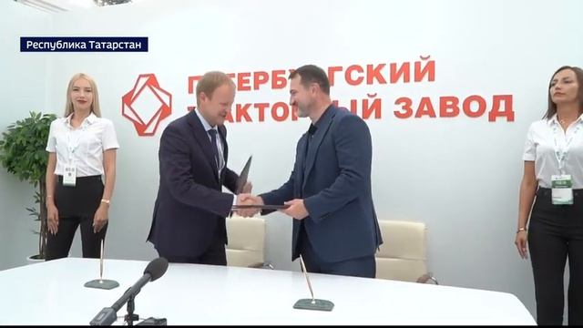 Сегодня в Республике Татарстан стартовал Всероссийский агрофорум «День поля» смотреть онлайн