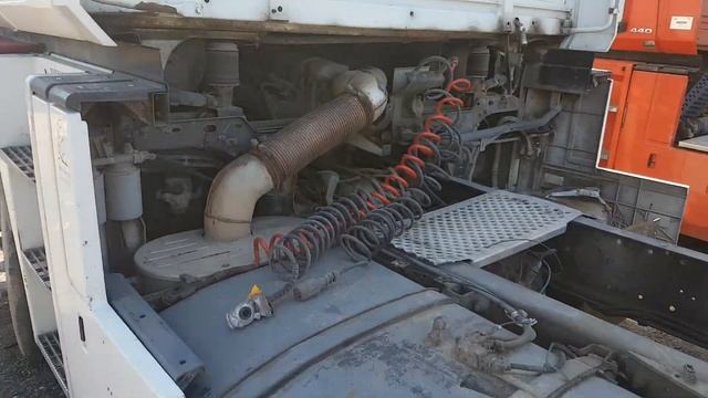 Recycler Parts Truck - Renault Magnum, 2002 12.0 Cm3, 400 Hp (295 KW) Diesel Mechanical