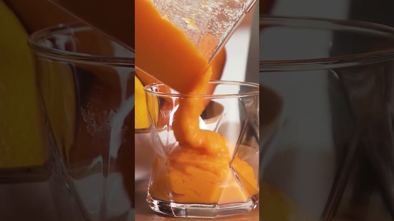 А вы знали, что в соковыжималке можно готовить не только соки? Что же ещё? Смотри в полном обзоре! смотреть онлайн