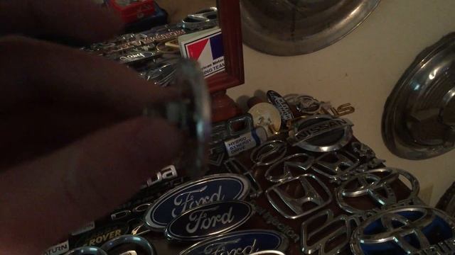 Whole Emblem Collection смотреть онлайн