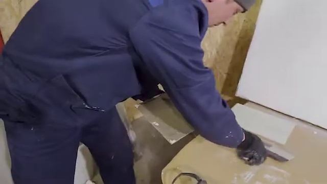 Плиточный клей АДМИРАЛ. Клеим плитку на стенд, Часть 5 смотреть онлайн