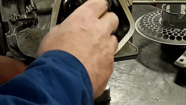 Honda GX 390 Engine Disassembly смотреть онлайн