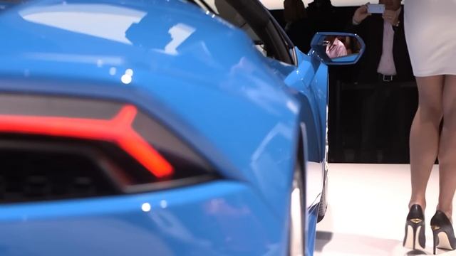 Ferrari 488 Spider vs Lamborghini Huracan Spyder - Frankfurt Motor Show 2015 смотреть онлайн