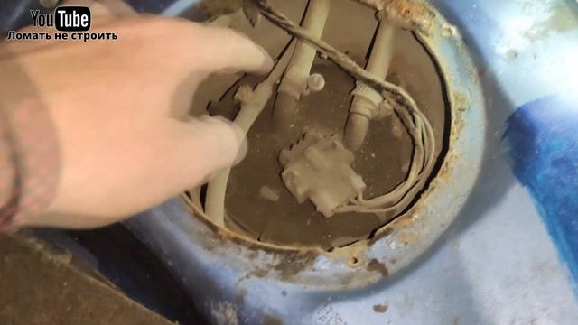 Где находится бензонасос гольф 3. Замена топливного насоса GOLF III смотреть онлайн