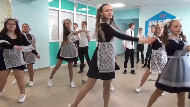 Выпускной вальс 9 "В" смотреть онлайн