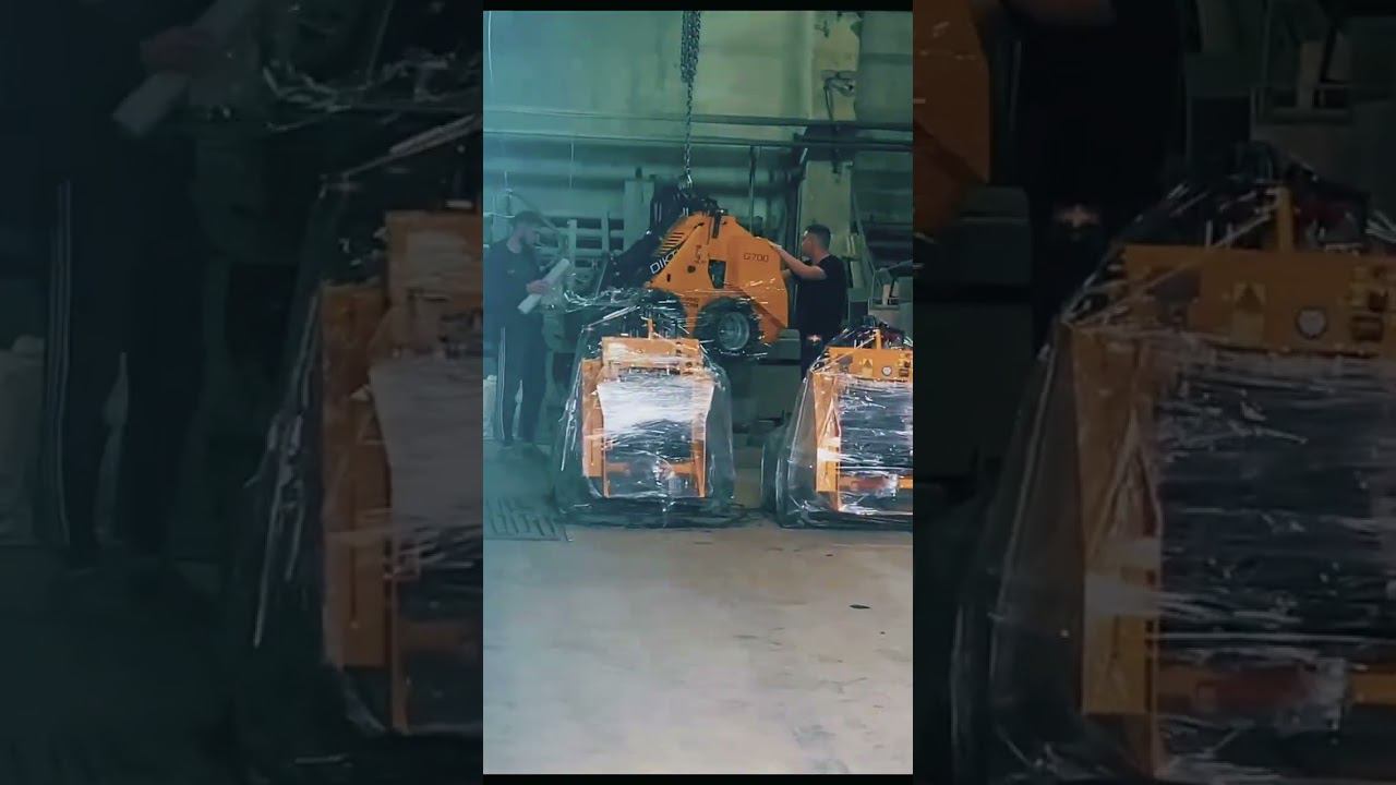 Процесс отгрузки мини-погрузчиков. Будни Диктум. #минипогрузчик #спецтехника #производство #логист смотреть онлайн