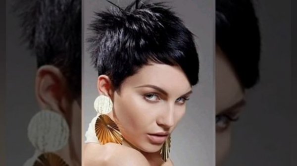 Женская стрижка Пикси Гаврош Women's haircut Pixie Gavroche Taglio di capelli da donna Pixie Gavroc