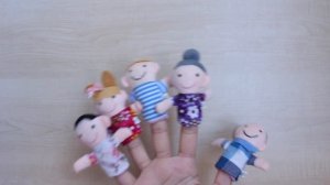 Семья пальчиков. Папа пальчик, мама пальчик, братик пальчик, сестра пальчик, малыш пальчик