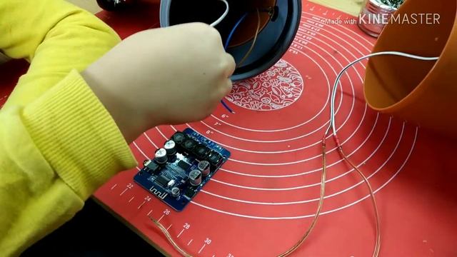 БЛЮТУЗ КОЛОНКА. МУЗЫКА САНТЕХНИЧЕСКИХ ТРУБ. часть 1 смотреть онлайн