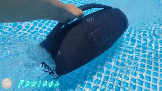 ??JBL Boombox 3 Water Test?? смотреть онлайн