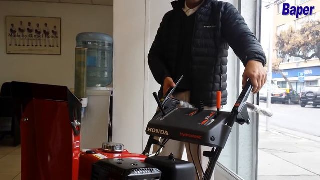 Barre nieve Honda HS1332 смотреть онлайн