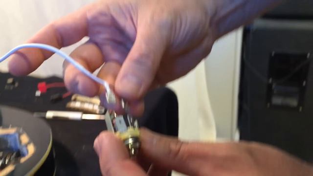 Easy no soldering EMG 81/85 pickup installation Zakk Wylde signature series смотреть онлайн