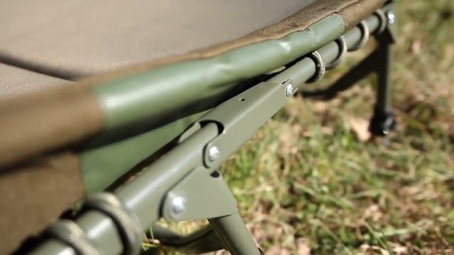 LETTINO LEGGERISSIMO PER CARPFISHING: Trakker RLX 6 Flat Superlite Bed
