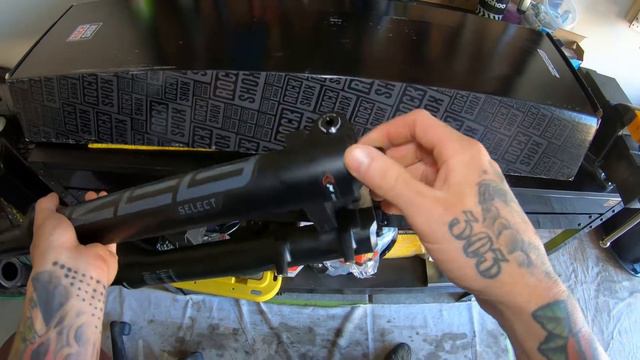 Rock Shox ZEB Select unboxing and initial impressions смотреть онлайн