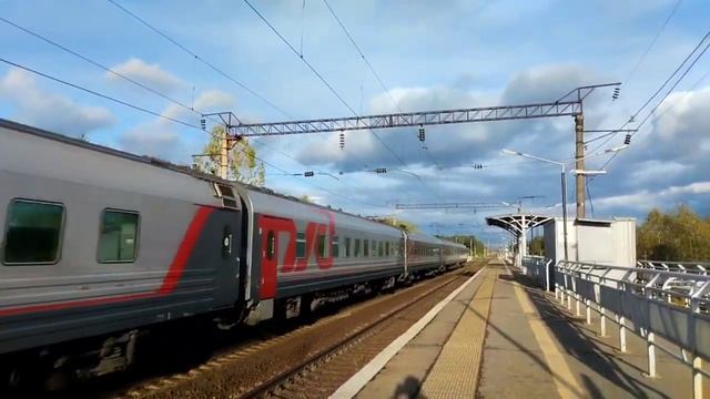 Пригородный поезд ЭП20-051 Н.Новгород-Москва