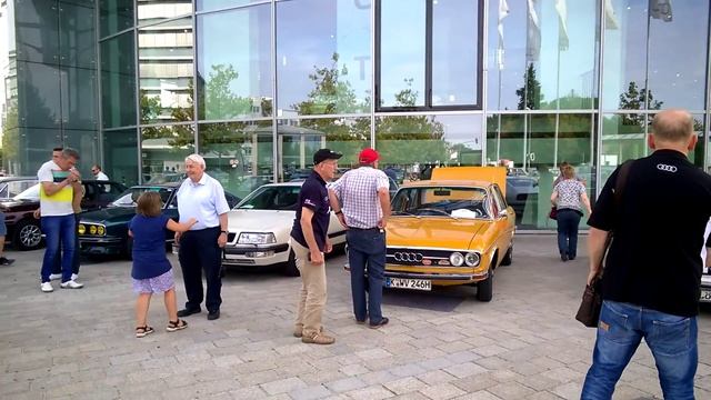 Audi 100 Coupe S Treffen in 2016 in Ingolstadt ACCD ev смотреть онлайн