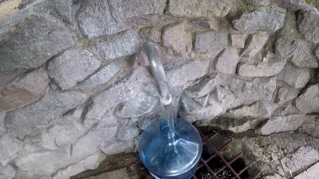 Путешествую на ниве! Первый день в Крыму. смотреть онлайн