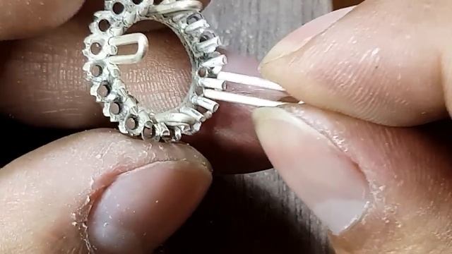 Joyas de Plata con engaste a garra ( claw setting jewelry part 1 ) смотреть онлайн