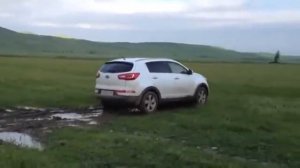 KIA Sportage III - проба полного привода.avi