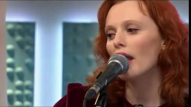 Karen Elson - Call Your Name / Live on British TV / Blocked in UK! смотреть онлайн