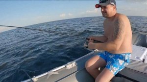 Рыбинское водохранилище .Рыбалка с ночевкой . Поиск новых мест на Рыбинском водохранилище .