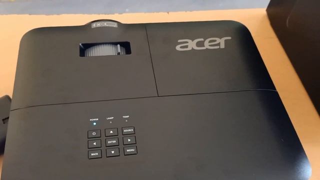 Acer X1326AWH DLP Projector Unboxing & Setup in Class Room . Acer Projector Ceiling Mount Kit Setup смотреть онлайн