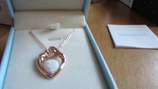 Mother Child Rose Gold Created White Opal Heart Pendant Necklace смотреть онлайн